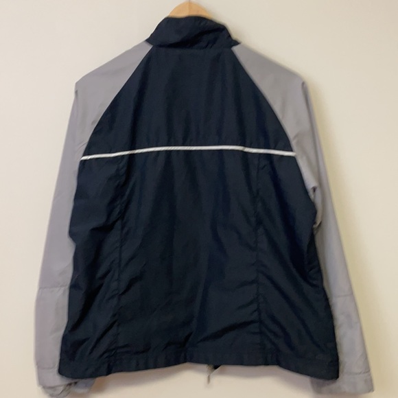 Nike Windbreaker - Picture 2 of 13